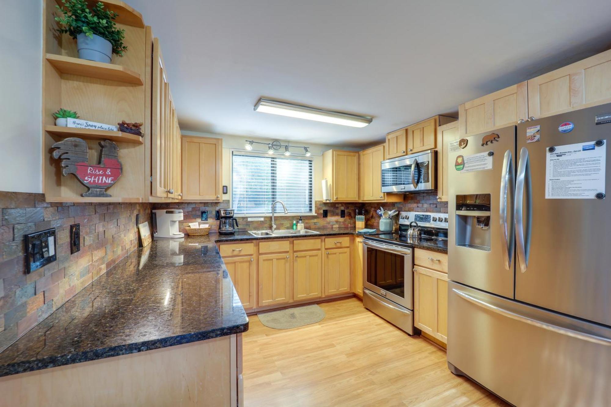 Sugar Mountain Condo With Aandc - Walk To Ski And Golf! Exteriér fotografie